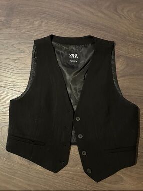 Zara Black Classic Button Vest